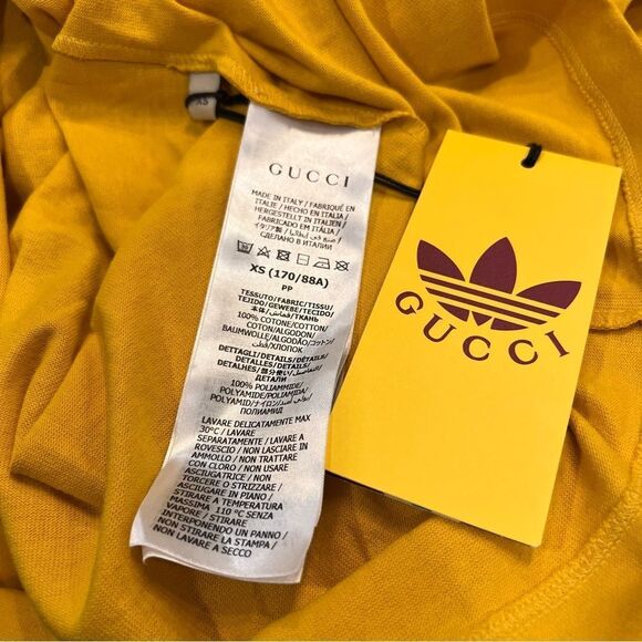 Gucci x Adidas
2022 Web Accent T-Shirt Unisex
Est. Retail Price of $1,130.00 - Picture 5 of 10